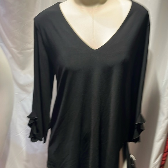 Dressy blouse in black by Clara sun woo - Picture 1 of 8